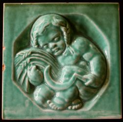 2342 Meissen tile depicting Putto € 149.00